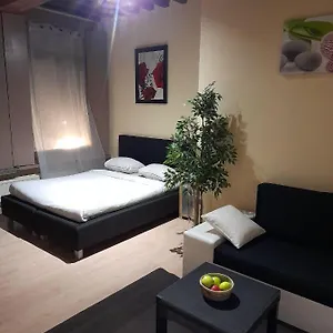  Apartamento Cute,cosy,comfortable Studio In The Heart Of Bélgica